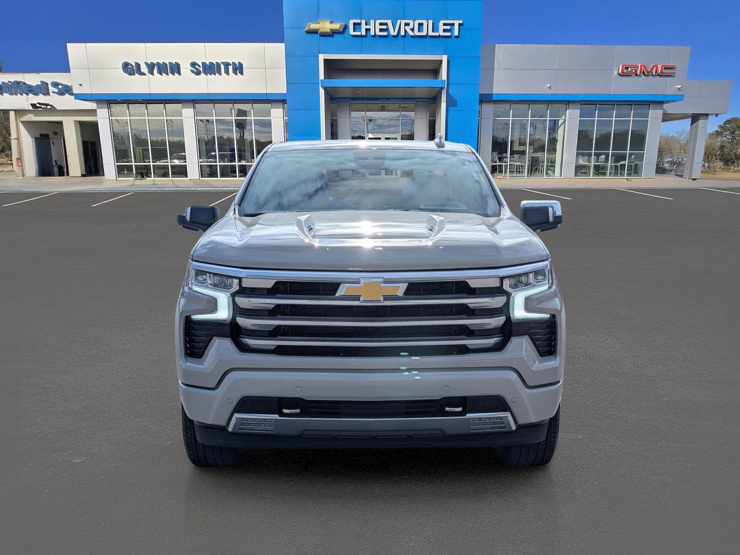 Used 2026 Chevrolet Silverado 1500 High Country AWD/4WD image 2