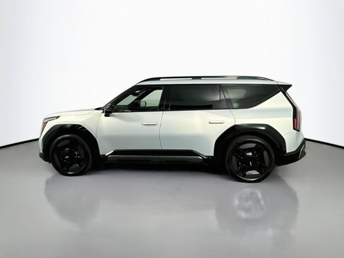 Used 2024 Kia EV9 GT-Line AWD/4WD image 4