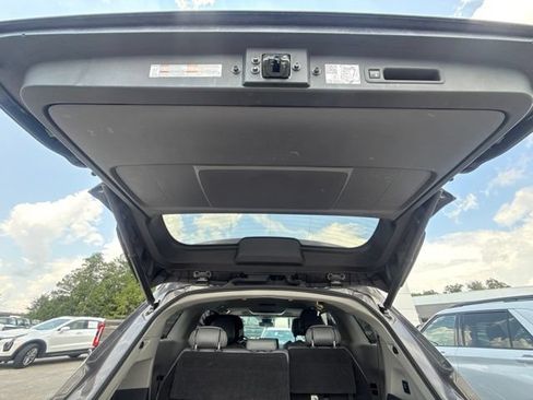 Used 2021 Toyota Sienna Limited FWD image 19