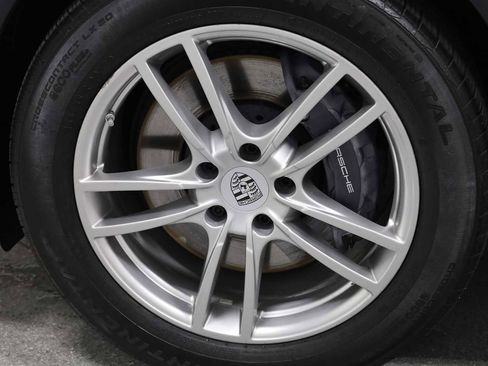 Used 2024 Porsche Cayenne image 46