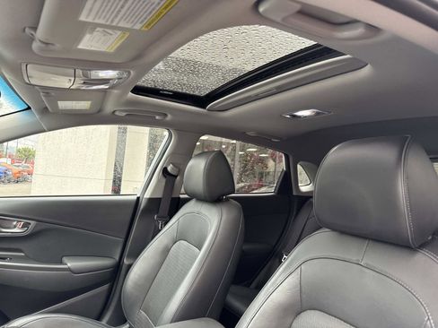 Used 2020 Hyundai Kona Limited image 12