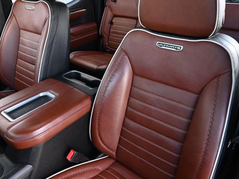 Used 2022 GMC Sierra 1500 Denali Ultimate image 9