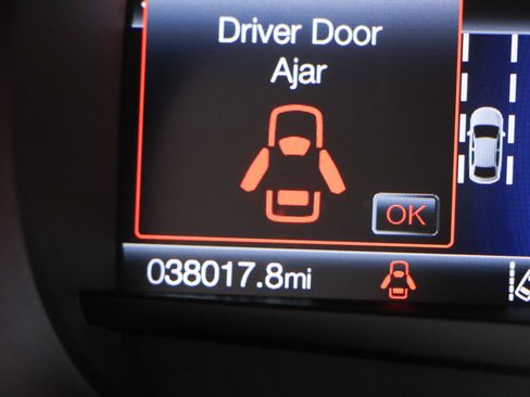 Used 2022 Ford Edge SEL w/ Convenience Package image 16