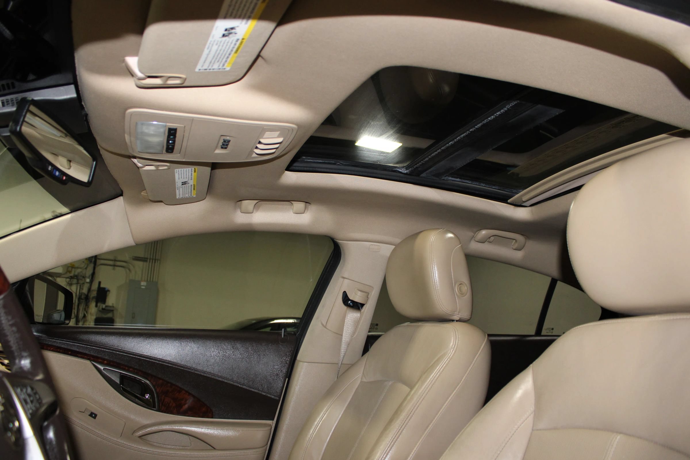 Used 2012 Buick LaCrosse Premium FWD image 23
