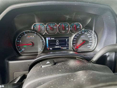 Used 2015 Chevrolet Silverado 2500 LTZ AWD/4WD image 12