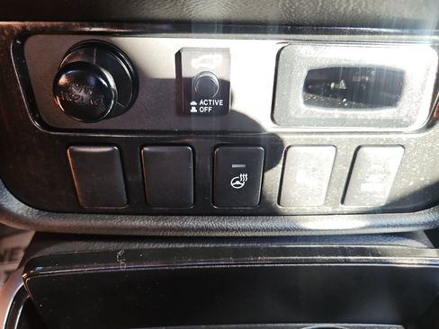 Used 2018 Mitsubishi Outlander GT image 34