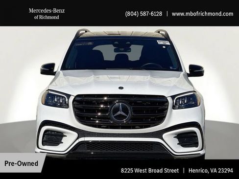 Used 2025 Mercedes-Benz GLS 580 4MATIC image 10
