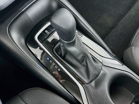 Used 2025 Toyota Corolla LE FWD image 23