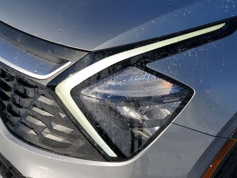 Used 2023 Kia Sportage LX image 30