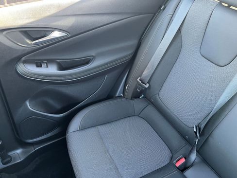 Used 2025 Buick Encore GX Preferred AWD/4WD image 39