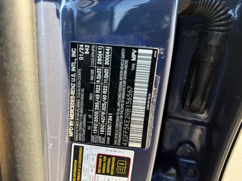 Used 2024 Mercedes-Benz GLS 450 4MATIC image 25