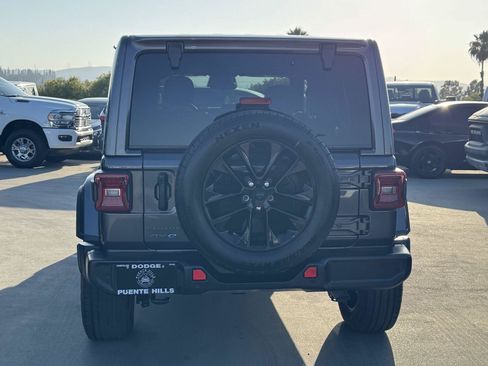 Certified 2025 Jeep Wrangler Unlimited Sahara w/ Safety Group AWD/4WD image 6