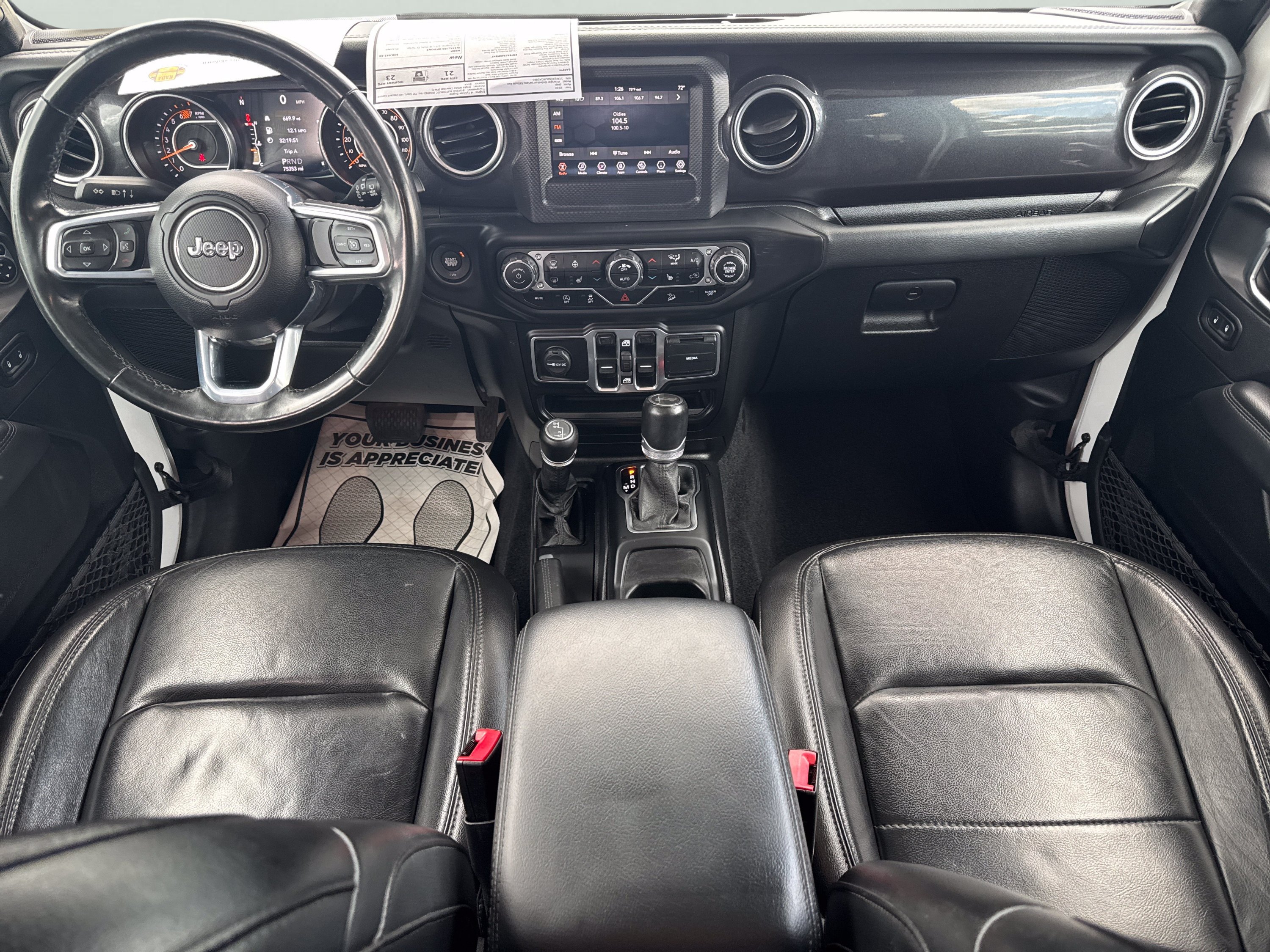 Used 2020 Jeep Wrangler Unlimited Sahara AWD/4WD image 22