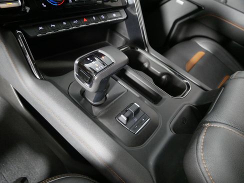 Used 2022 GMC Sierra 1500 AT4 w/ AT4 Premium Package image 24