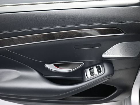Used 2016 Mercedes-Benz S 550 4MATIC Sedan image 37