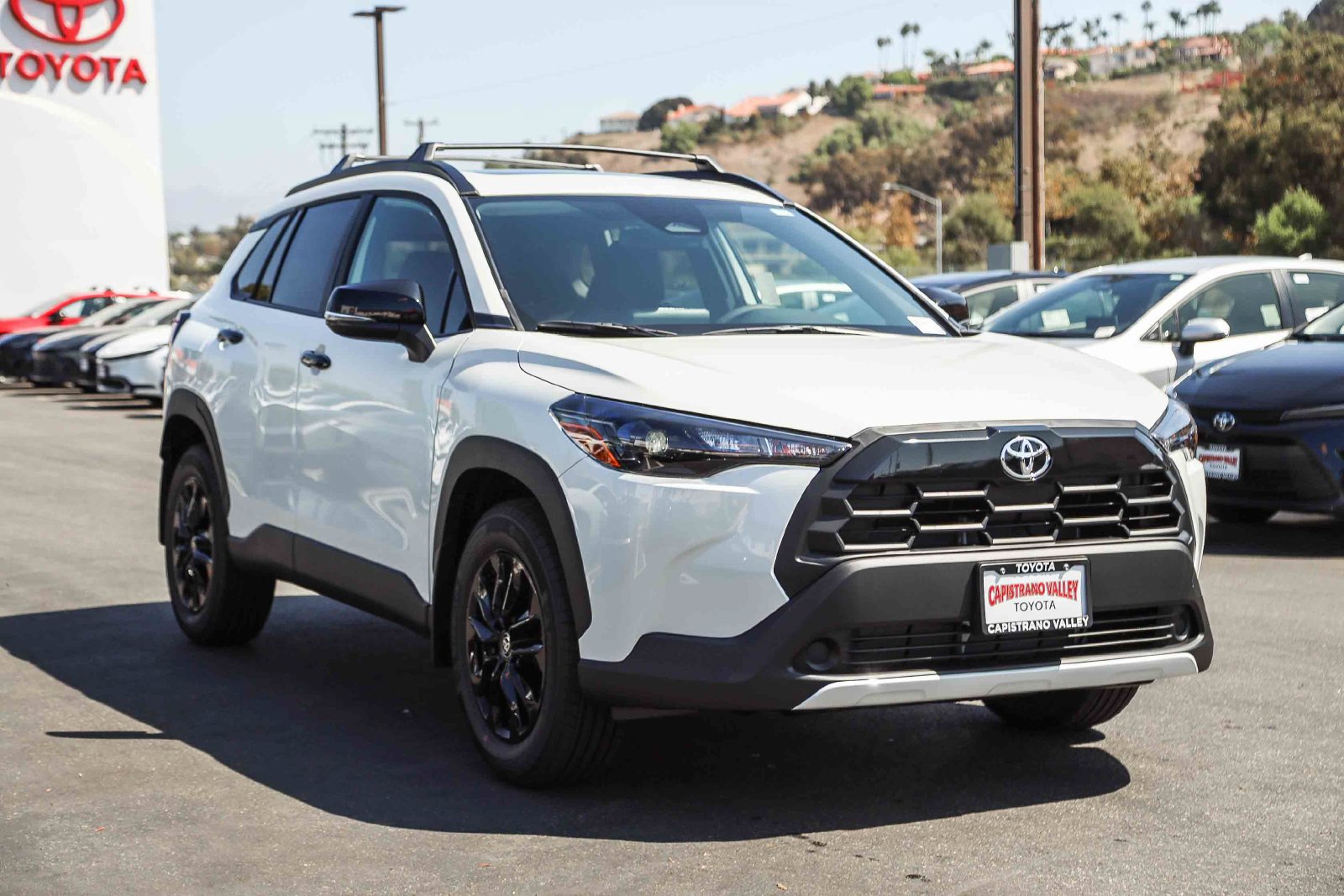 New 2026 Toyota Corolla Cross LE w/ Moonroof Package FWD image 3