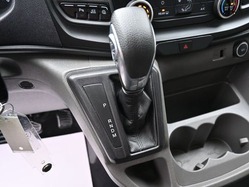 Used 2021 Ford Transit 350 XLT image 28