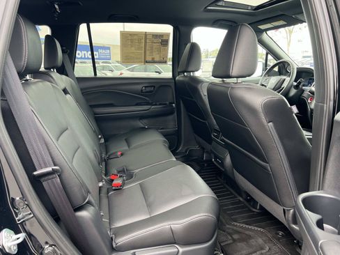 Used 2024 Honda Passport EX-L image 32