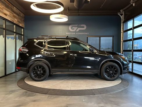 Used 2017 Nissan Rogue SV w/ Midnight Edition Package AWD/4WD image 2