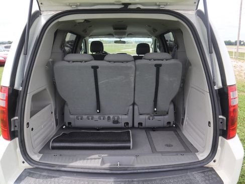 Used 2010 Dodge Grand Caravan SE w/ Popular Equipment Group FWD image 16