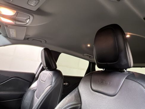 Used 2023 Jeep Cherokee Altitude Lux image 22