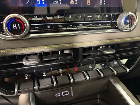 New 2026 Chevrolet Colorado ZR2 w/ Technology Package image 31