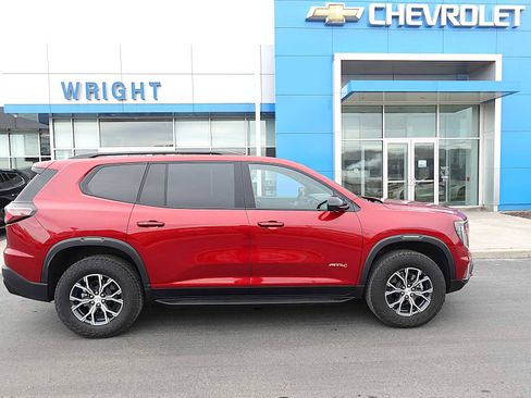 Used 2025 GMC Acadia AT4 w/ Luxury Package AWD/4WD image 2