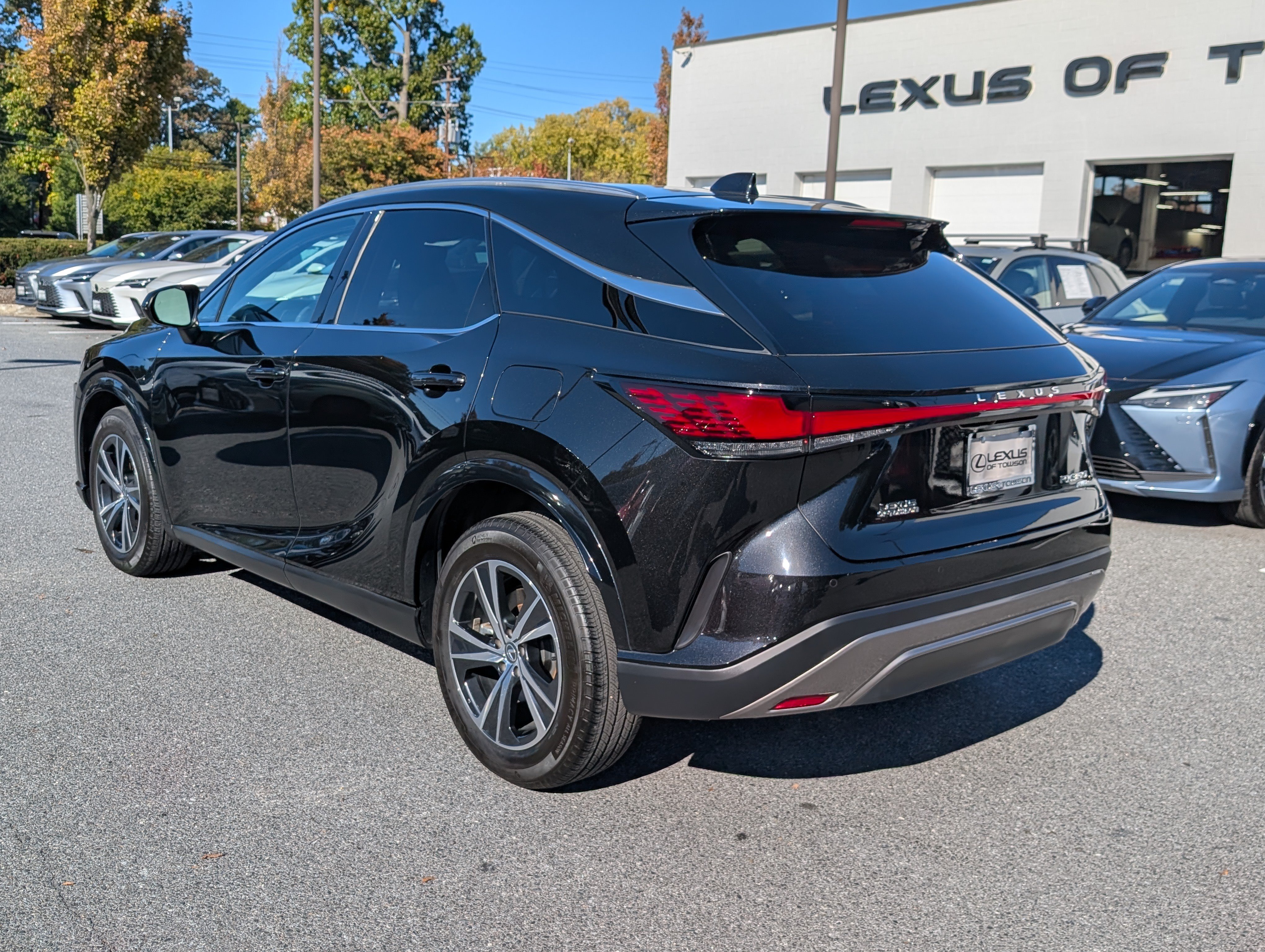 Used 2024 Lexus RX 350 Premium w/ Accessory Package (Z1) AWD/4WD image 5