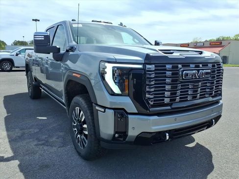 New 2026 GMC Sierra 2500 Denali Ultimate w/ Max Trailering Package AWD/4WD image 1