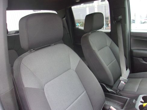 Used 2023 Chevrolet Colorado W/T image 13