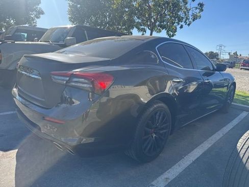 Used 2021 Maserati Ghibli S image 3
