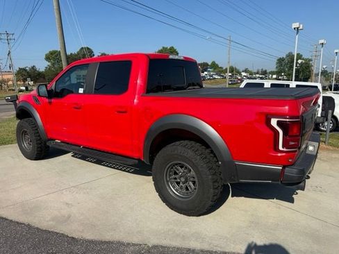 Used 2018 Ford F150 Raptor w/ Equipment Group 802A Luxury AWD/4WD image 8