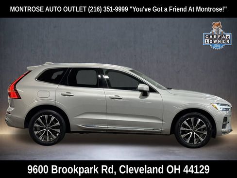 Used 2023 Volvo XC60 B5 Plus image 3