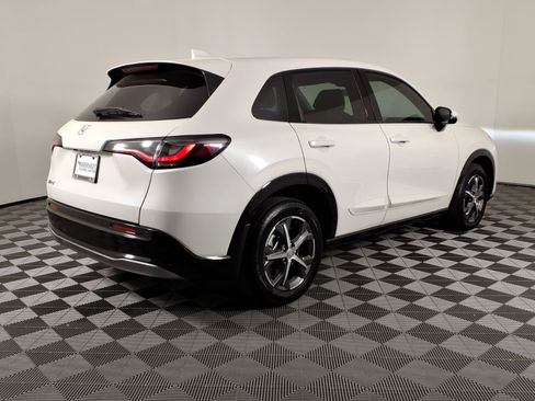 Used 2025 Honda HR-V EX-L image 5