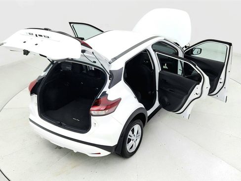 Used 2025 Nissan Kicks Play S FWD image 23