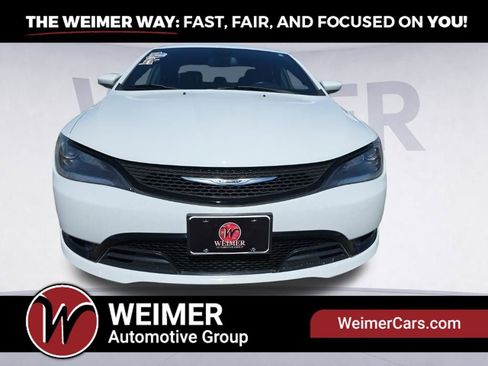 Used 2015 Chrysler 200 S FWD image 2
