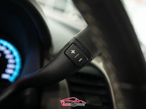 Used 2019 GMC Yukon Denali w/ Denali Ultimate Package image 28