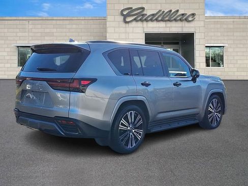 Used 2023 Lexus LX 600 4WD w/ Luxury Package image 7