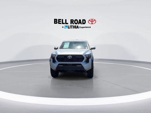 Used 2025 Toyota Tacoma TRD Off-Road w/ TRD Off Road Premium Package image 4