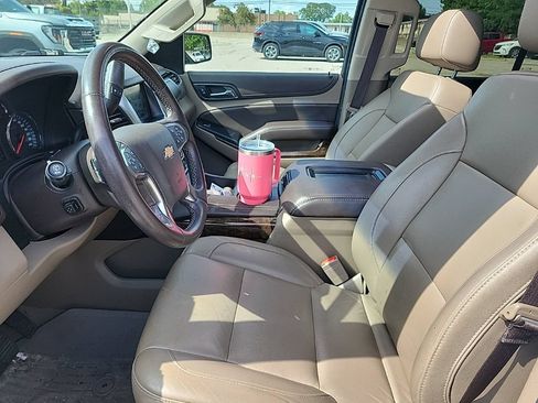 Used 2019 Chevrolet Tahoe LT w/ LT Signature Package AWD/4WD image 9