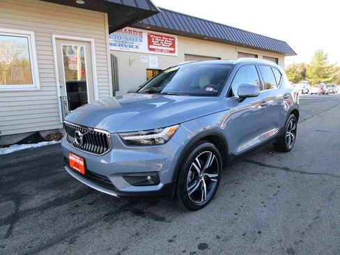 Used 2020 Volvo XC40 T5 Inscription w/ Protection Package Premier image 1