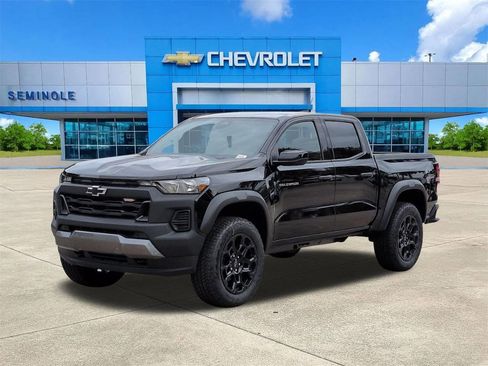 New 2026 Chevrolet Colorado Trail Boss AWD/4WD image 2