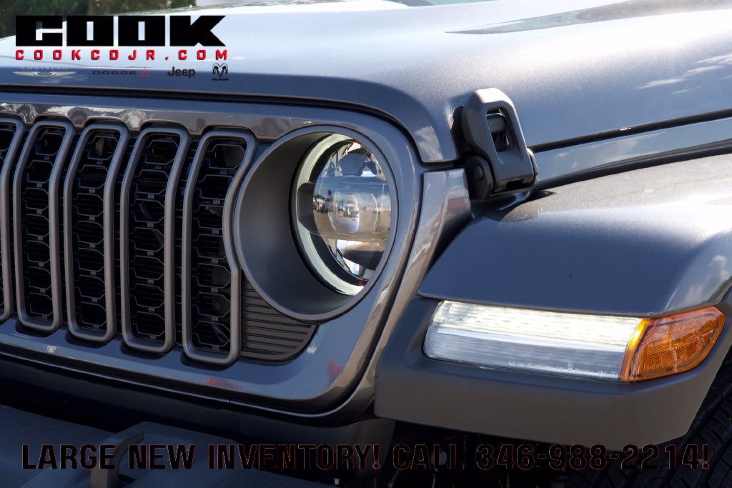 New 2026 Jeep Gladiator Sport AWD/4WD image 30