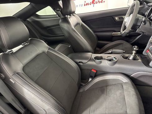 Used 2018 Ford Mustang Shelby GT350 w/ Convenience Package image 16