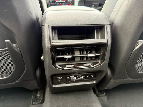 Used 2023 Jeep Grand Cherokee 4WD 4xe w/ Luxury Tech Group II image 37