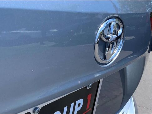 Used 2022 Toyota Highlander XLE FWD image 30