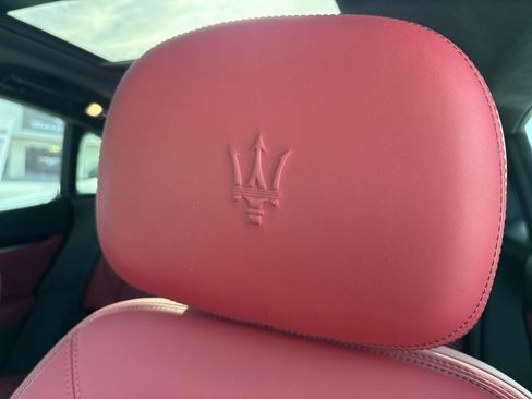Certified 2022 Maserati Levante GT image 13
