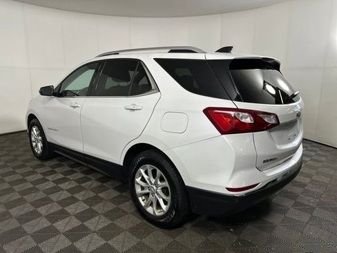 Used 2018 Chevrolet Equinox LT w/ Sun & Infotainment Package image 5