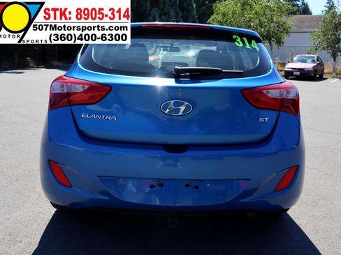 Used 2017 Hyundai Elantra GT image 6