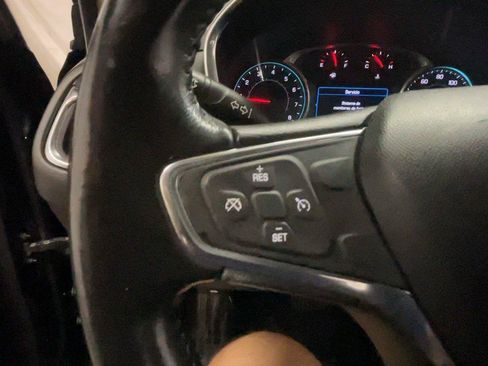 Used 2019 Chevrolet Equinox LT AWD/4WD image 35
